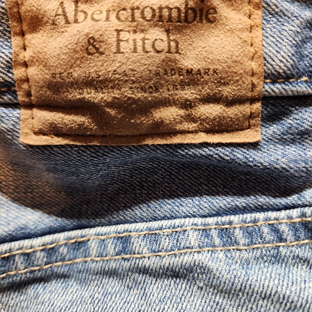 Abercrombie And Fitch Men's Distressed Relaxed Taper Blue Jeans - Picture 10 of 10